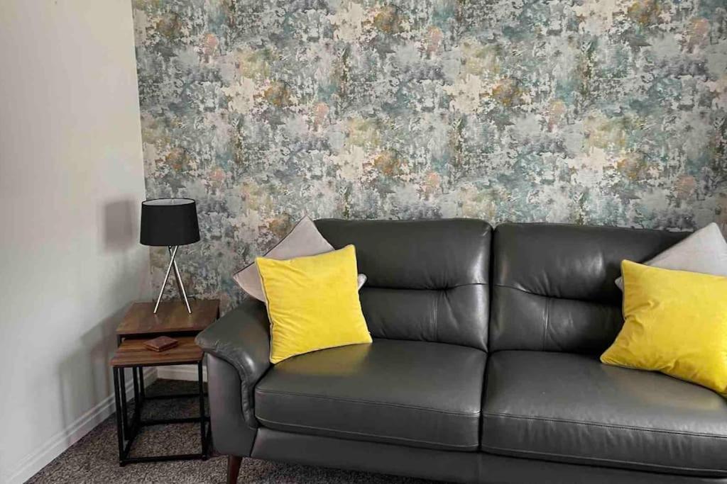 Cayton Village Hide Away Eksteriør billede